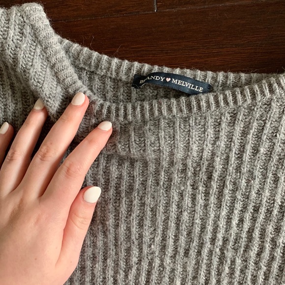 🦄 4/$40 Basic Brandy Melville Grey Sweater - Picture 3 of 3